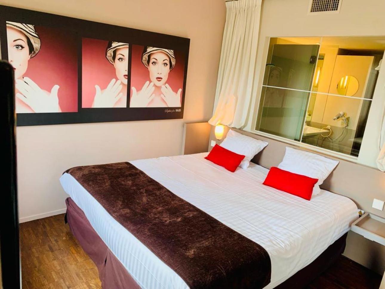 Standing Hotel Suites By Actisource Роаси ан Франс Екстериор снимка