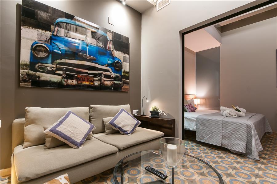 Standing Hotel Suites By Actisource Роаси ан Франс Екстериор снимка